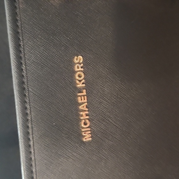 MICHAEL KORS JET SET TRAVEL BAG - Picture 4 of 6